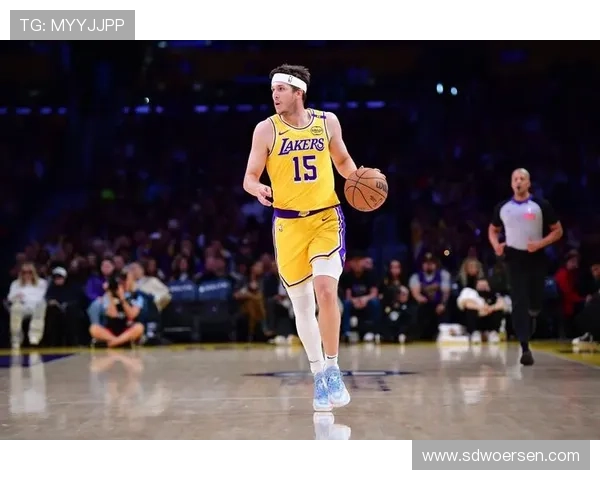 篮球公园里夫斯抛投绝杀领衔NBA十佳球精彩时刻回顾